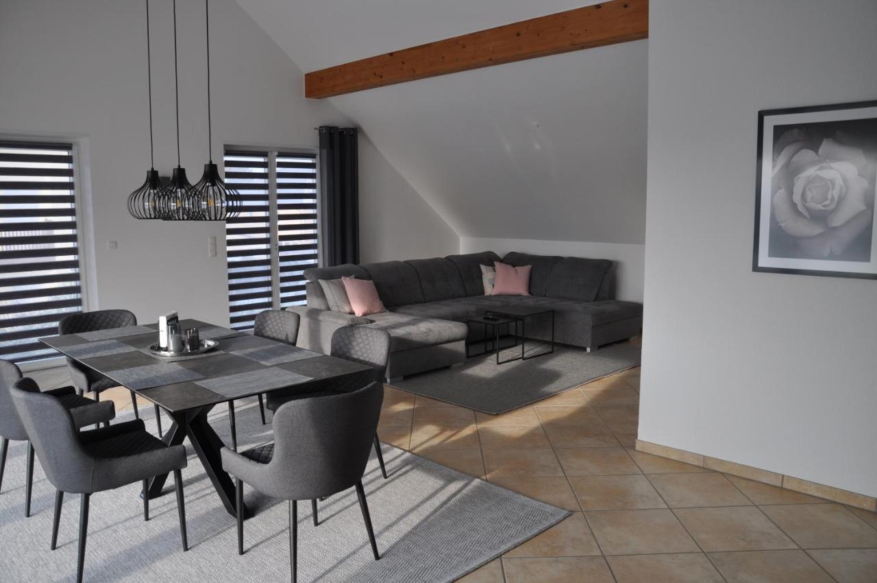 Schnurs Ferienwohnung Romerberg Екстериор снимка