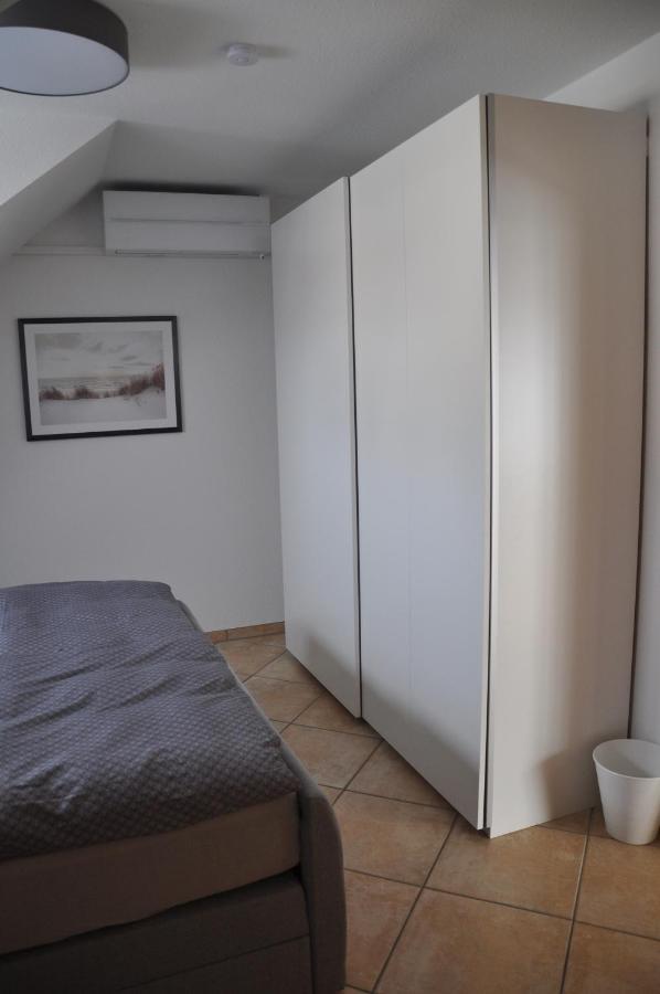 Schnurs Ferienwohnung Romerberg Екстериор снимка