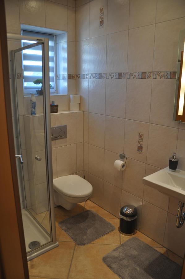 Schnurs Ferienwohnung Romerberg Екстериор снимка